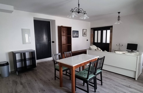 Figueras (Castropol) Apartamento | Precioso apartamento con patio centro de Castropol