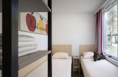 Pullay Casa | Precioso apartamento en villa para 6 personas con jacuzzi, WIFI, piscina, TV, terraza y aparcamiento