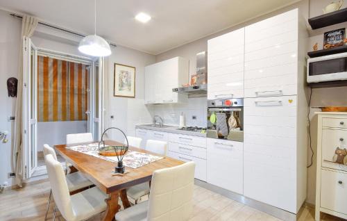 Marassi Apartamento | Lovely Apartment In Genova With Wifi