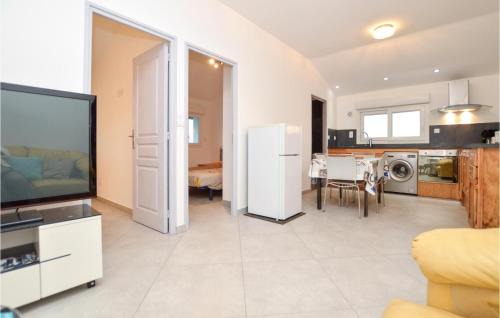 Ghisonaccia Apartamento | Lovely Apartment In Ghisonaccia