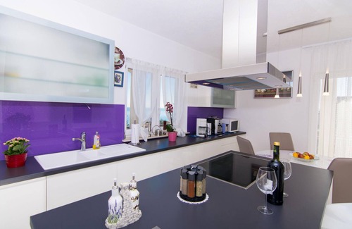 Businci Apartamento | Precioso apartamento en Okrug Gornji