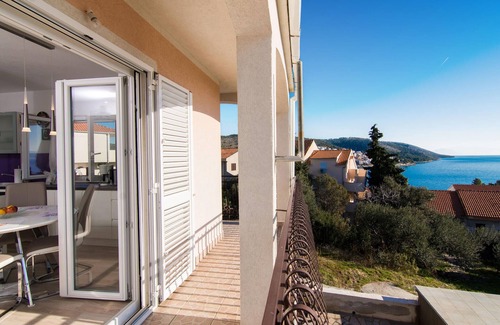 Businci Apartamento | Precioso apartamento en Okrug Gornji