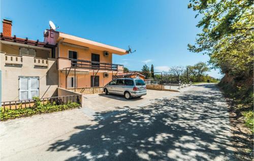 Bosana Apartamento | Lovely Apartment In Bosana With Wifi