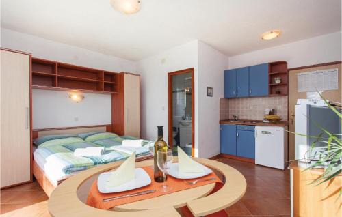 Kornic Apartamento | Lovely Apartment In Kornic With Wifi