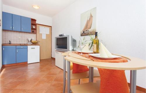 Kornic Apartamento | Lovely Apartment In Kornic With Wifi