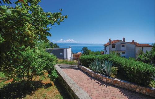 Lovran Apartamento | Lovely Apartment In Lovran With Wifi