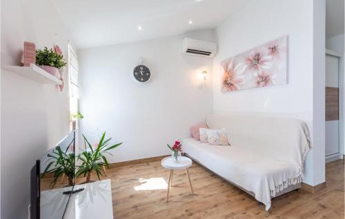 Cove Makarac (Milna) Apartamento | Lovely Apartment In Milna With Wifi