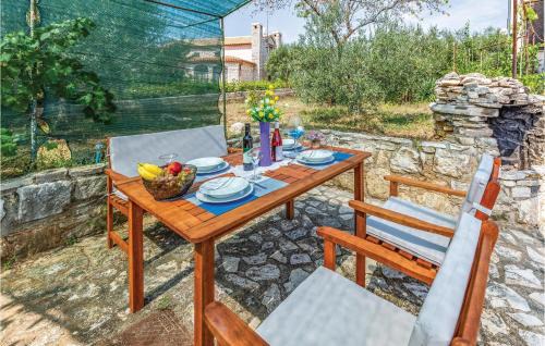 Vinkuran Apartamento | Lovely Apartment In Pula With Wifi
