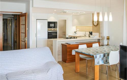 Tossa de Mar Apartamento | Lovely Apartment In Tossa De Mar