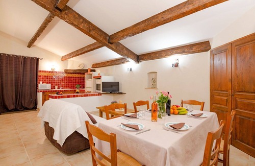 Verignon Villa | Hermoso apartamento en villa con WIFI, piscina, TV, terraza, vista panorámica, aparcamiento