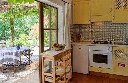 Montieri Casa | Hermoso apartamento en villa para 4 personas con piscina, terraza y mascotas permitida