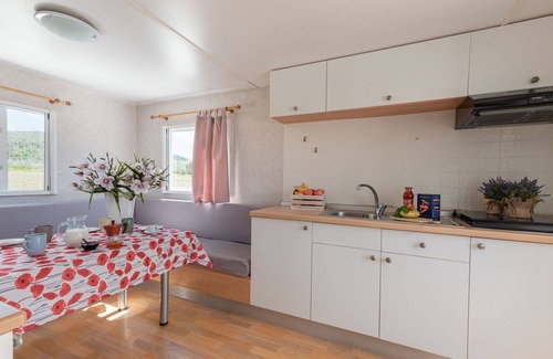 Puntone Casa | Bonito apartamento en villa con WIFI, piscina, A/C, TV, terraza y mascotas permitida