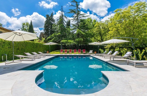 Torsoli Villa | Apartamento en villa con piscina privada, WIFI, TV, terraza, mascotas permitida, aparcamiento