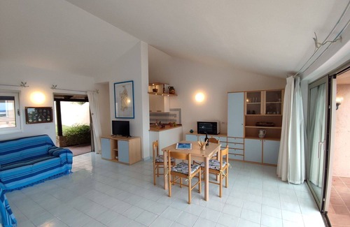 Palau Casa | Bonito apartamento en villa con A/C, WIFI, piscina, TV, terraza, vista panorámica y aparcamiento