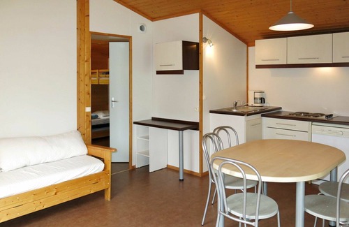 Beynat Casa | Hermoso apartamento en villa con piscina, WIFI, TV, terraza, mascotas permitida y aparcamiento
