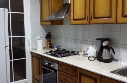 Beiro Apartamento | CERCA DEL DISTRITO HISTÓRICO del ALBAICIN en GRANADA, con GARAJE y AIRE ACONDICIONADO.
