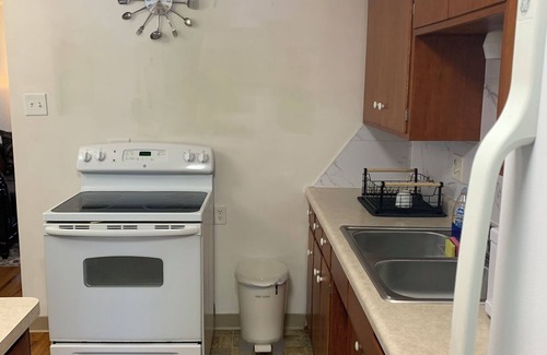 Diamond Lake Apartamento | Lovely apartment on Duplex House in Minneapolis Near Airport & MOA