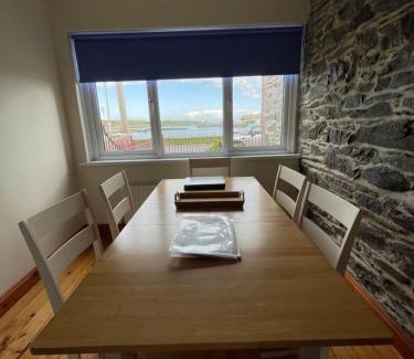 Ardglass Apartamento | Lovely apartment overlooking the harbour and bay