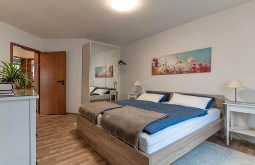 Sudstadt Apartamento | Lovely Apartment Quiet, bright, generous for two, private parking