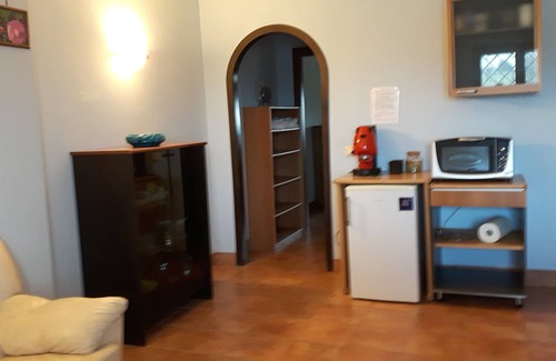 Lake Bracciano Apartamento | Bonito apartamento en villa con terraza.