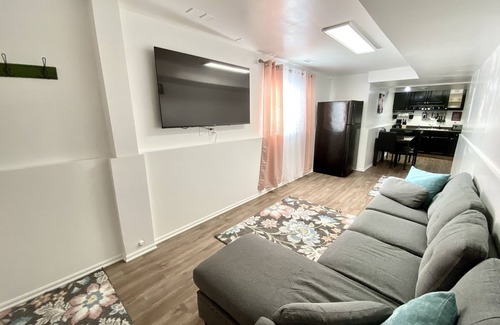 West Jordan Casa | Lovely Basement Suite-2 bedrooms/1 bath with FULL kitchen and laundry!!!