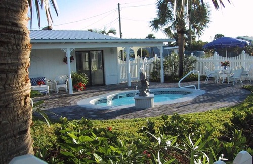 Silver Sands Beach Cabaña | Lovely Beach Cottage w / Fuente Piscina Privada