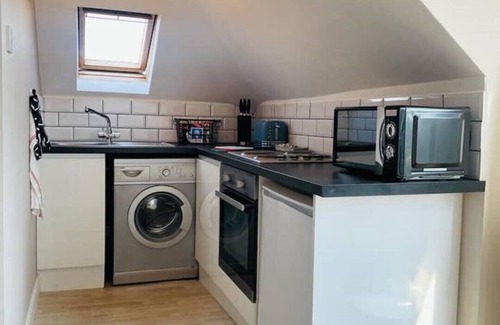 Worthing Apartamento | Lovely bijou loft apt, one road back from the sea