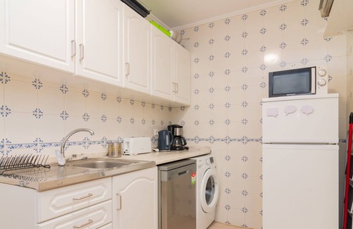 Santa Engracia Apartamento | Lovely & Bright Family Flat W/ Patio