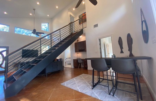 Boerne Casa | Lovely, bright house .4 miles from Main Street, private pool