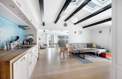 Rodvig Stevns Casa | Lovely bright summer house close to the beach.
