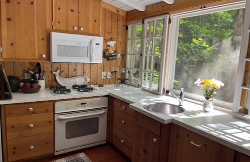 Stone Lake Casa | Lovely Bygone Charm - Lac Courte Oreilles