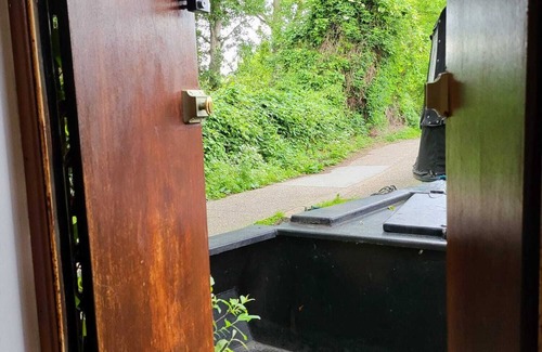 Little Venice Alquiler De Eote | Lovely Canal Boat in Little Venice for Family & Friends