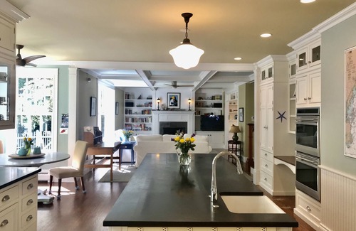 Cape Elizabeth Casa | Lovely Cape Elizabeth Family Home echa un vistazo a nuestras reseñas de airbnb de 5 estrellas!