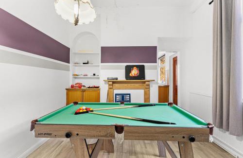 Loughborough Casa | Lovely Central Loughborough Abode - Games Room