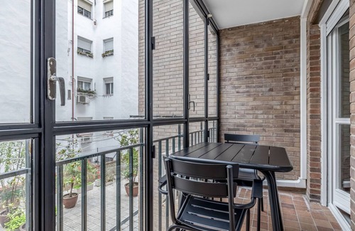 Arapiles Apartamento | Lovely Chamberi 2BR w/ Doorman, nr Ciudad Universitaria, by Blueground