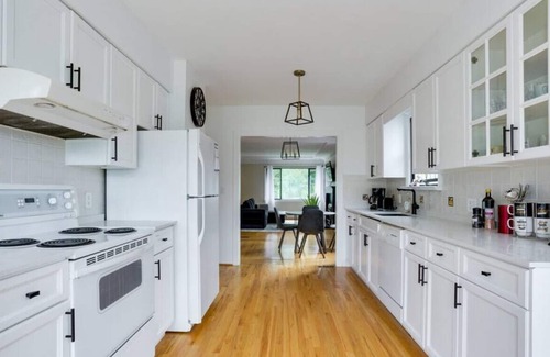 Riley Park-Little Mountain Casa | Lovely City Centre Cambie Home in Vancouver