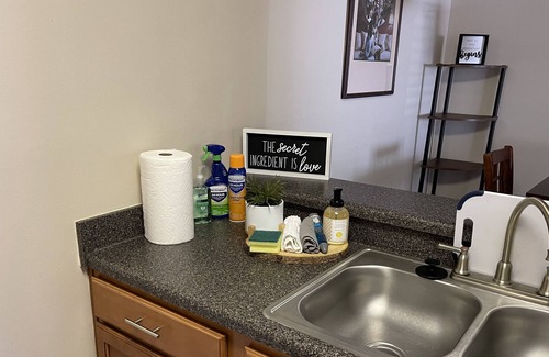 Woodcroft Apartamento | Lovely City of Medicine 1 Bedroom - 12 minutes to UNC Chapel Hill