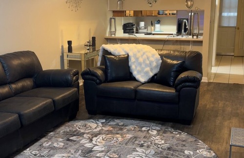 Bainbridge Apartamento | Lovely clean 2-bedroom apartment with AC near downtown Bainbridge