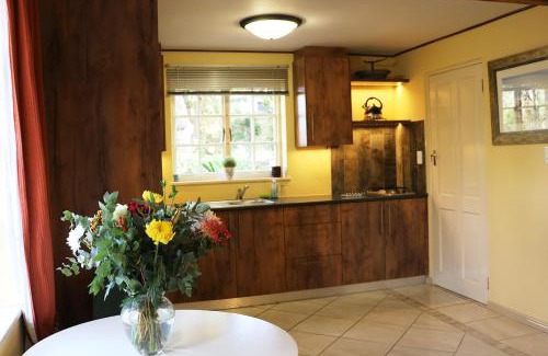Somerset West Casa | Lovely Concordia, rental unit with free parking