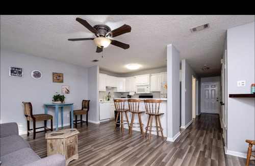 Sherwood Condominio | Lovely condo in sherwood with pool