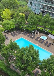 Humber Bay Apartamento | Lovely condo near Lake Ontario