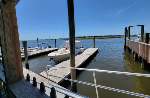 St. James Condominio | Lovely Condo with Pool Access- 15 minutes from the Beach!