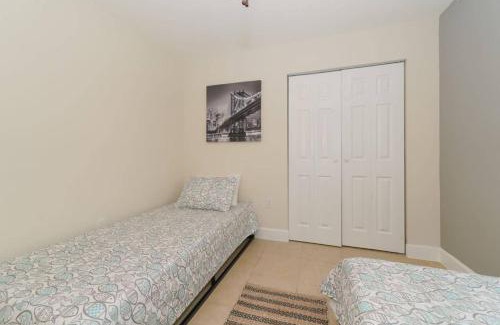 South Sarasota Casa | Lovely Cottage - Close to Siesta, Shops & Dining