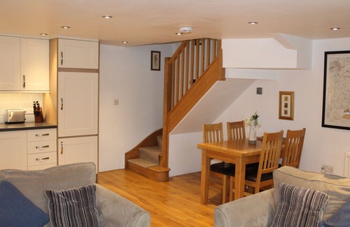 Chittlehampton Cabaña | Lovely cottage on the beautiful village square of Chittlehampton