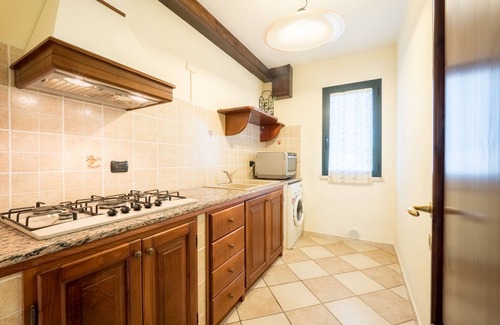 Capoterra Villa | Bonita porción de una sola villa rodeada de vegetación IUN P1301