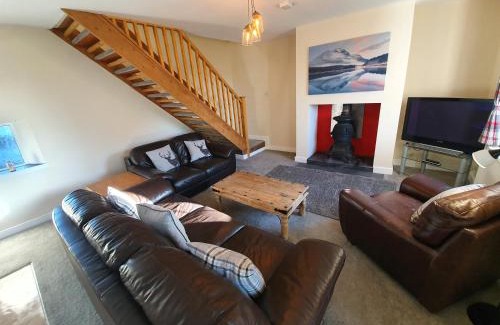 Wigton Casa | Lovely Cottage on Hadrians Wall 12 Miles From Carlisle