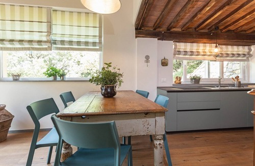 Pomaia Casa | Lovely cottage, quiet located, shared hot tub, village walking distance