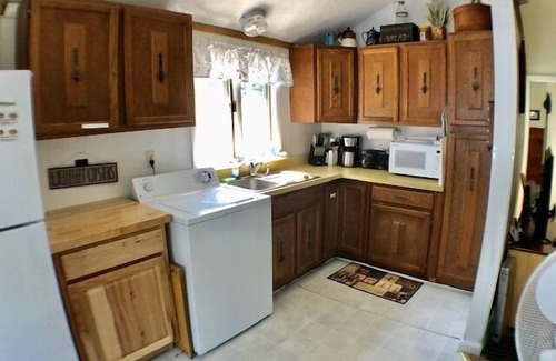 South Dennis Cabaña | Lovely Cottage With Private Yard Close to Dennis Shopping and Dining (2244)