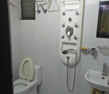 Chinar Park Casa | Lovely couple friendly guest house