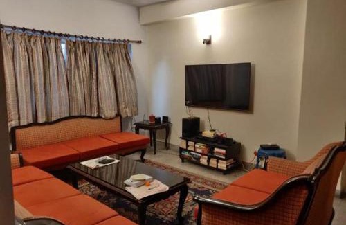 Chinar Park Casa | Lovely couple friendly guest house